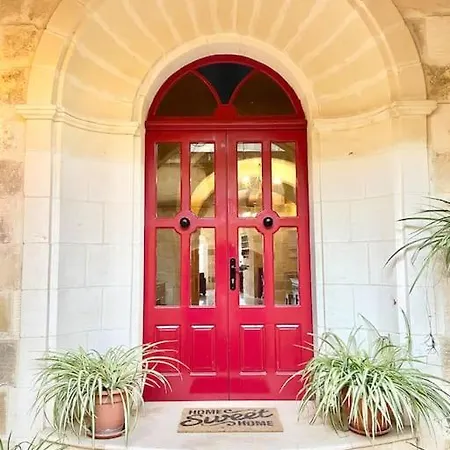 Villa Rossa Gozo - 5 Bedroom Ensuite With Pool & Jacuzzi