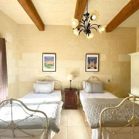 Rossa Gozo - 5 Bedroom Ensuite With Pool & Jacuzzi Villa