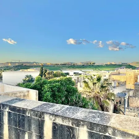 Rossa Gozo - 5 Bedroom Ensuite With Pool & Jacuzzi Villa Xewkija