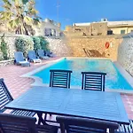 Rossa Gozo - 5 Bedroom Ensuite With Pool & Jacuzzi Villa