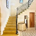 Villa Rossa Gozo - 5 Bedroom Ensuite With Pool & Jacuzzi *