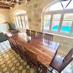 Rossa Gozo - 5 Bedroom Ensuite With Pool & Jacuzzi Villa Xewkija
