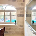 Villa Rossa Gozo - 5 Bedroom Ensuite With Pool & Jacuzzi