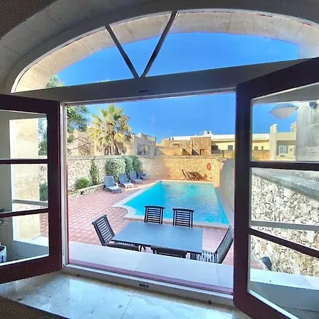 Rossa Gozo - 5 Bedroom Ensuite With Pool & Jacuzzi Villa *