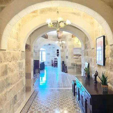 Rossa Gozo - 5 Bedroom Ensuite With Pool & Jacuzzi *