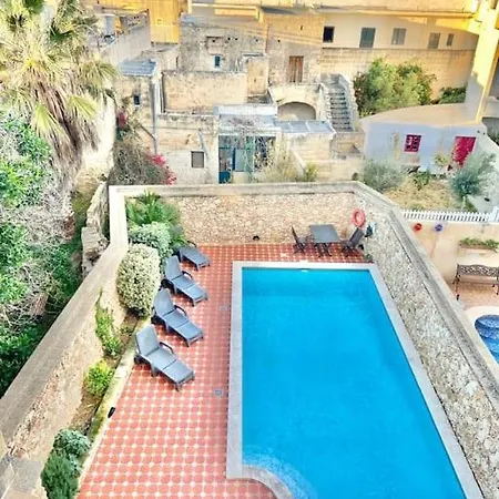 Rossa Gozo - 5 Bedroom Ensuite With Pool & Jacuzzi Villa *