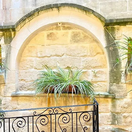 Rossa Gozo - 5 Bedroom Ensuite With Pool & Jacuzzi Villa *