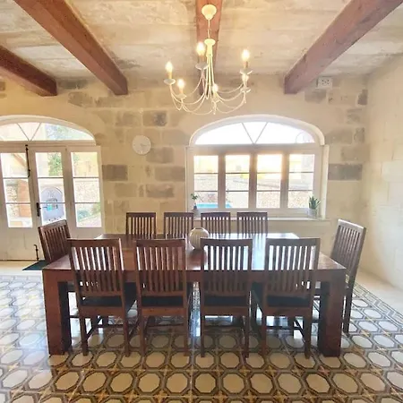 Rossa Gozo - 5 Bedroom Ensuite With Pool & Jacuzzi Vilă *