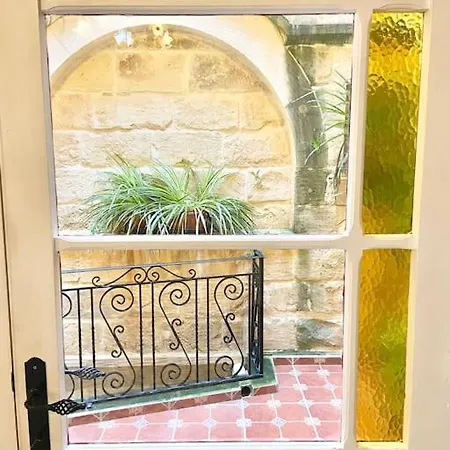 Rossa Gozo - 5 Bedroom Ensuite With Pool & Jacuzzi Vilă