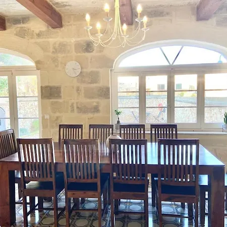Rossa Gozo - 5 Bedroom Ensuite With Pool & Jacuzzi Vilă *