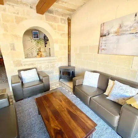 Rossa Gozo - 5 Bedroom Ensuite With Pool & Jacuzzi *