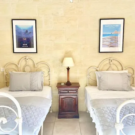 Rossa Gozo - 5 Bedroom Ensuite With Pool & Jacuzzi Villa *