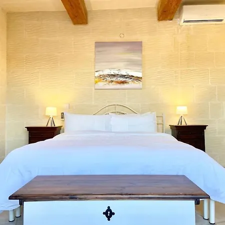 Rossa Gozo - 5 Bedroom Ensuite With Pool & Jacuzzi Villa *