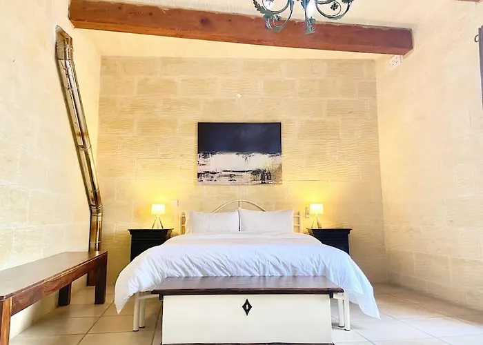 Rossa Gozo - 5 Bedroom Ensuite With Pool & Jacuzzi